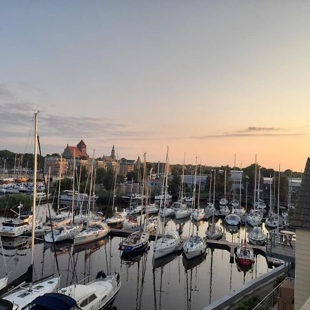 Ferienwohnung Marina Am Ryck Greifswald Eksteriør billede