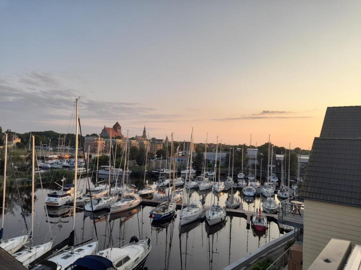 Ferienwohnung Marina Am Ryck Greifswald Eksteriør billede